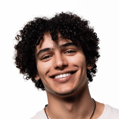 Capelli ricci uomo Tony Effe