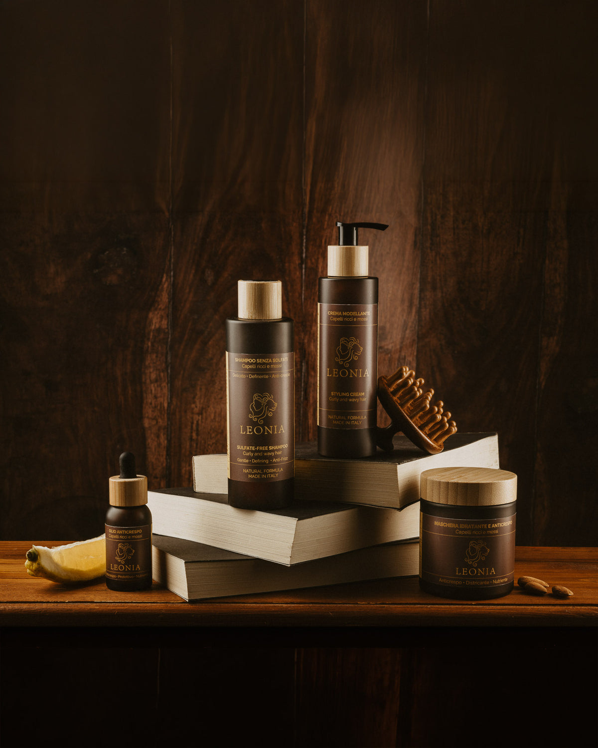 Routine LEONIA per capelli ricci e mossi: shampoo, maschera idratante, crema styling modellante e olio protettivo